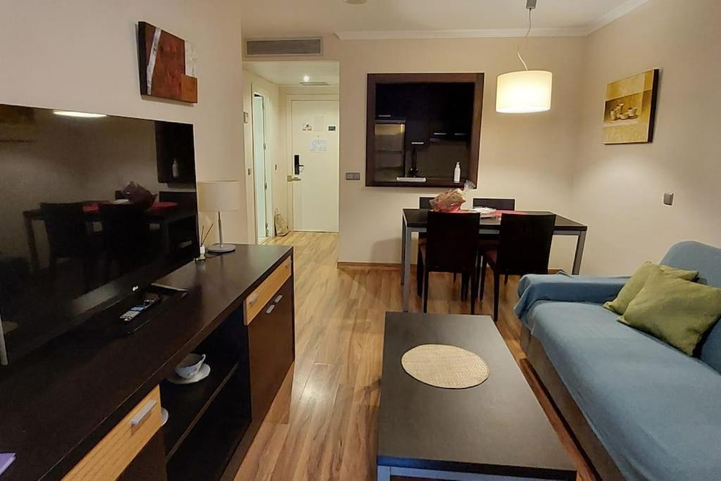 Apartmán Elegante Alojamiento Con Piscina A 200 M Del Mar. Benalmádena Exteriér fotografie